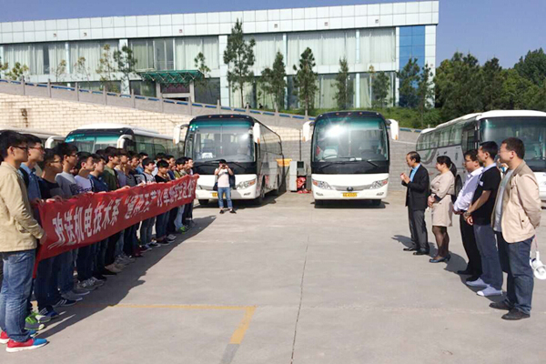 【机电技术系】举行学生赴企业实习欢送会